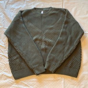 Beautiful green knit sweater. Size S/M.